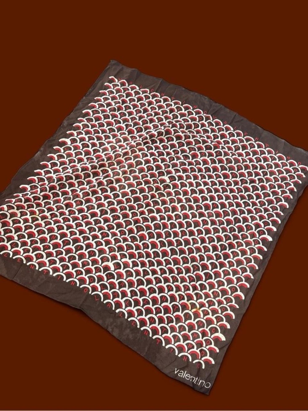 Valentino Brown, White & Red Scallop-Pattern scarf